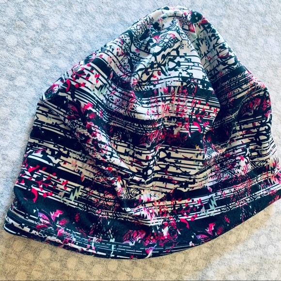 Accessories - $5 or 3 for $12 | Graphic lined Beanie